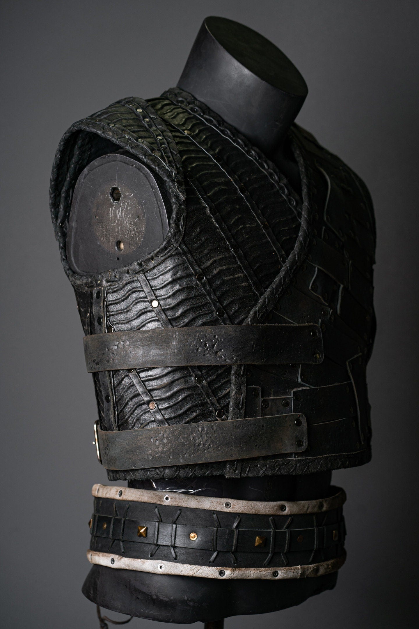Ivar The Boneless vest and belts (Vikings s5) - SokolArmory