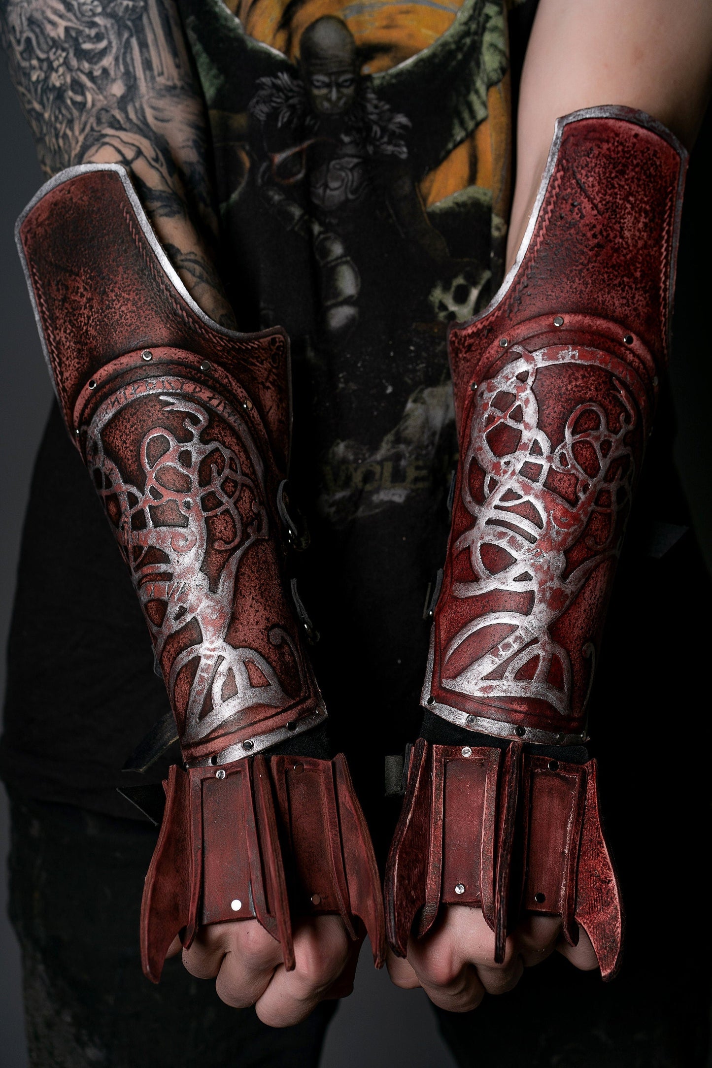 Kratos bracers with claws (God of War) - SokolArmory