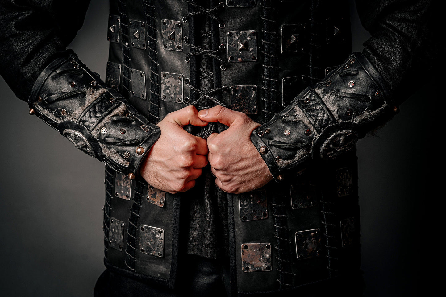 Medieval leather bracers for Larp - SokolArmory
