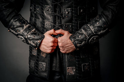 Medieval leather bracers for Larp - SokolArmory