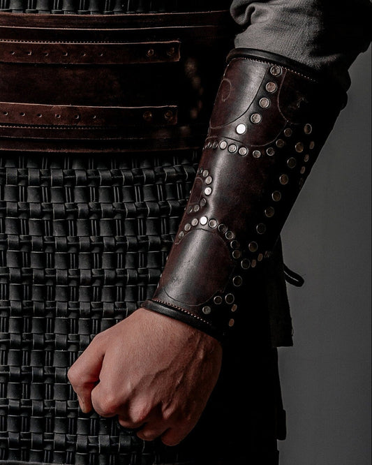 Uhtred leather bracers (Last Kingdom) - SokolArmory