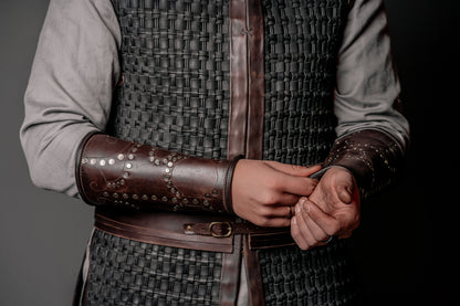 Uhtred leather bracers (Last Kingdom) - SokolArmory