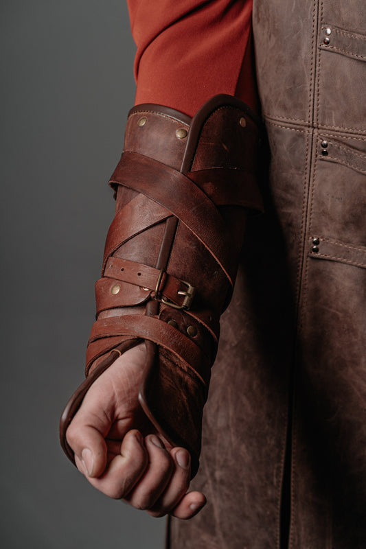 Medieval leather bracers for Larp - SokolArmory