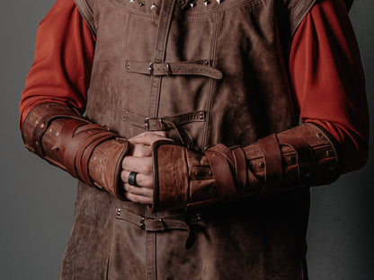 Medieval leather bracers for Larp - SokolArmory