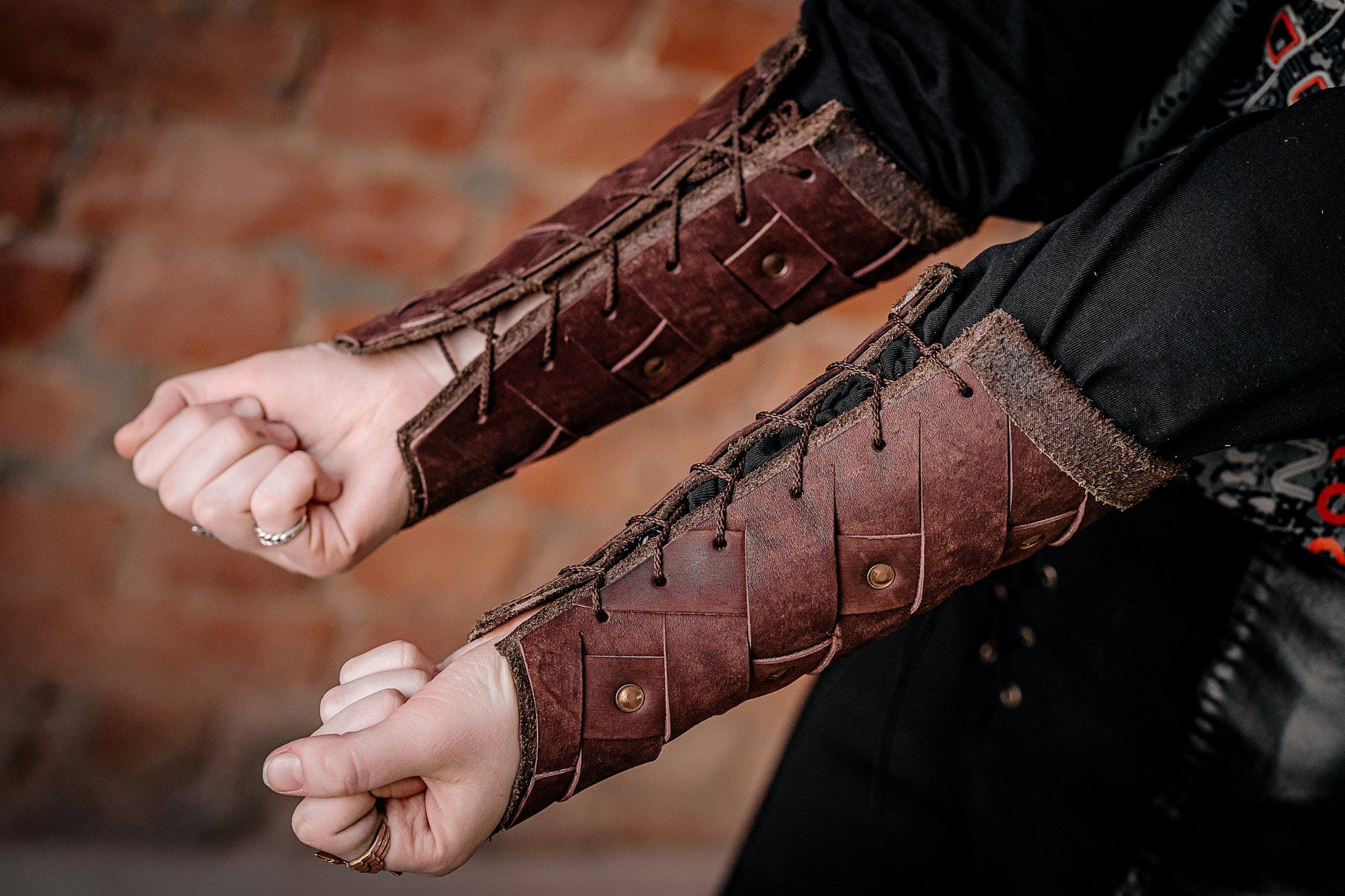 Medieval leather bracers for Larp - SokolArmory