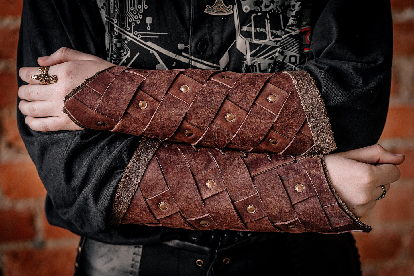 Medieval leather bracers for Larp - SokolArmory