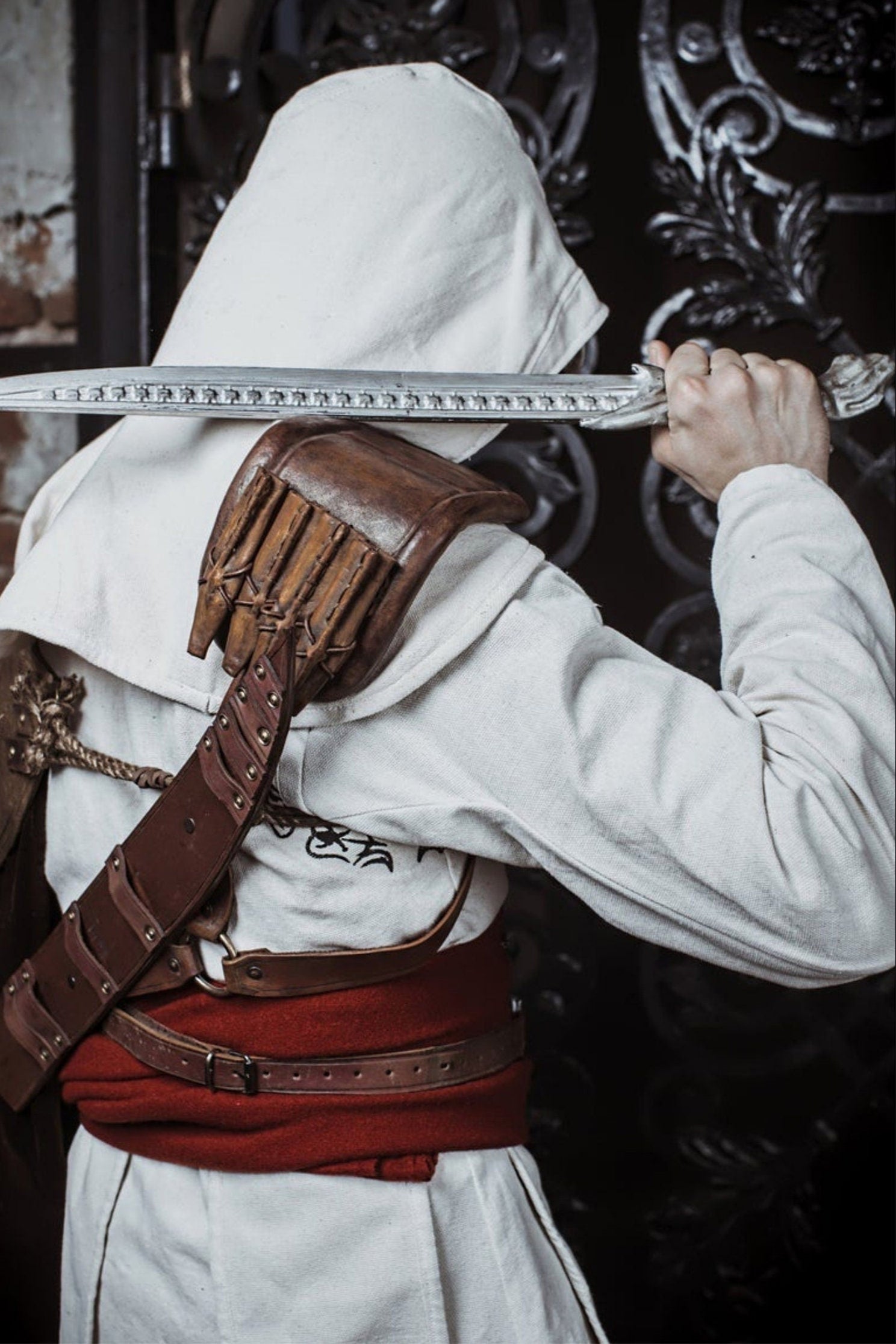 Stealthy Assassin Costume: Perfect for Cosplay, LARP, and Gaming Adventures - SokolArmory