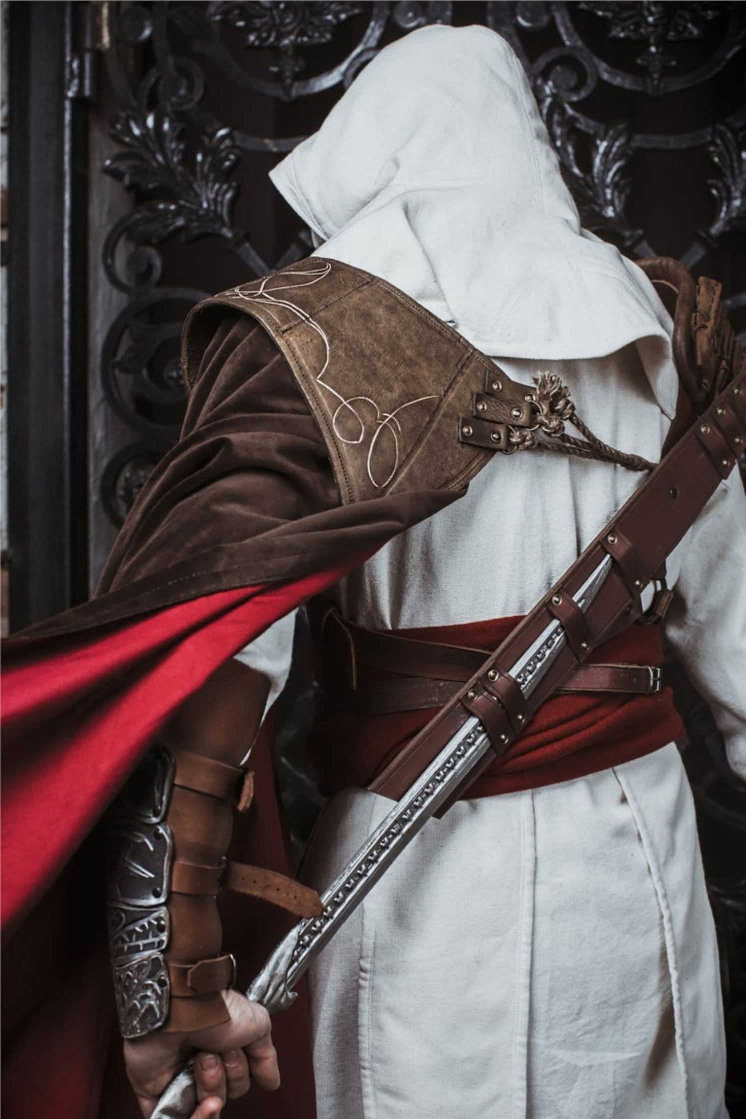 Stealthy Assassin Costume: Perfect for Cosplay, LARP, and Gaming Adventures - SokolArmory