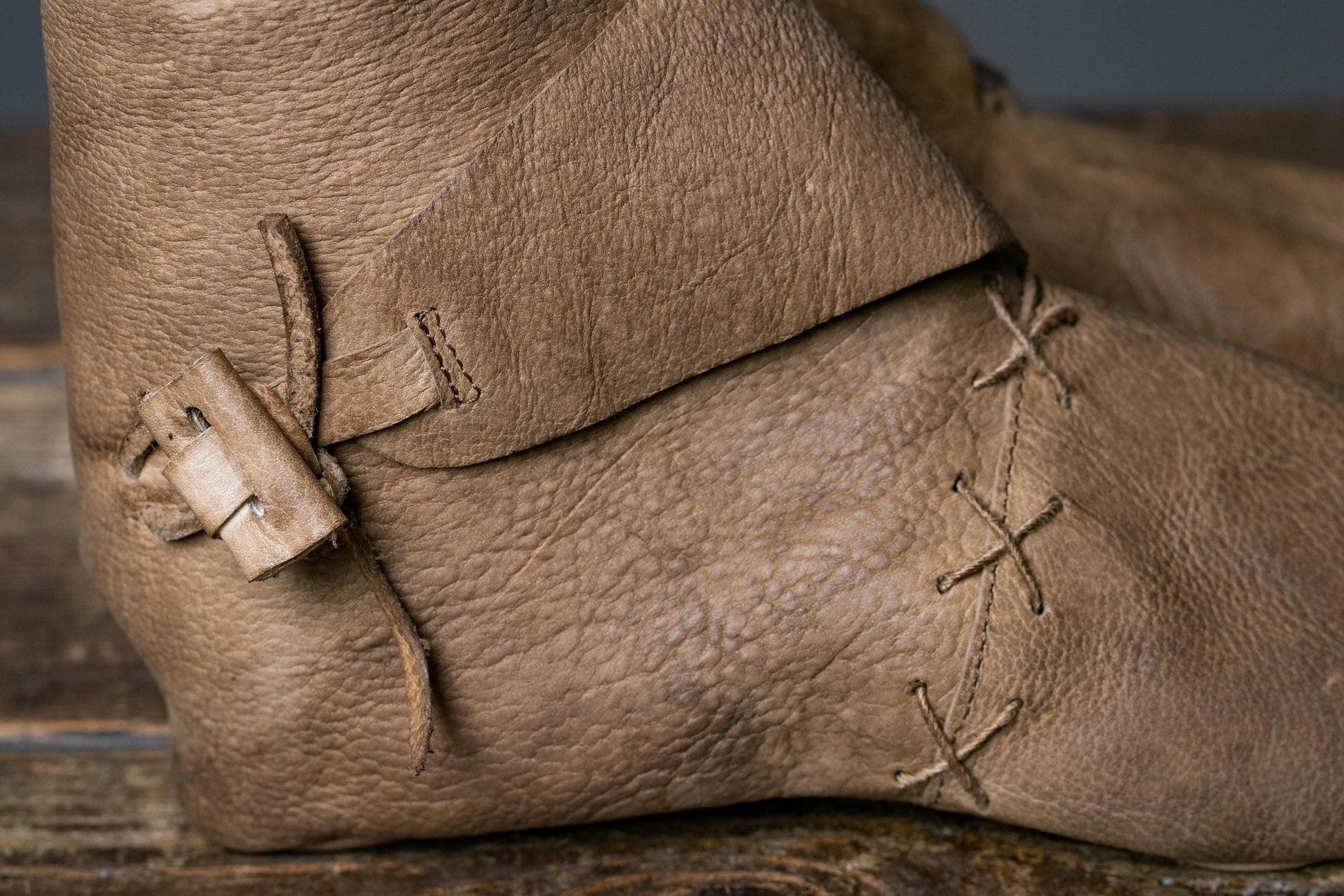 Handmade Leather pastalas (unisex) - SokolArmory
