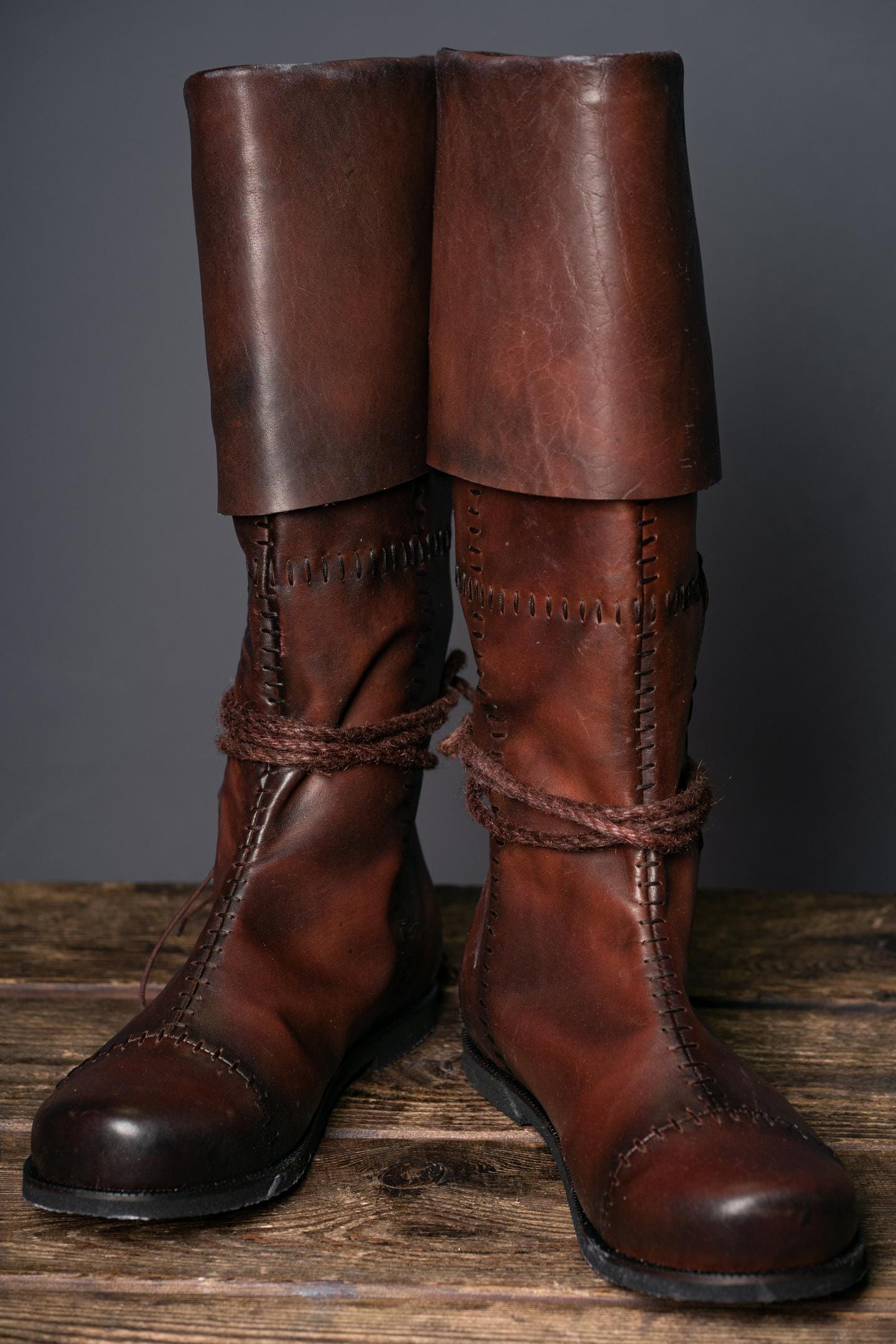 Red High Leather Boots "Aragorn" - SokolArmory