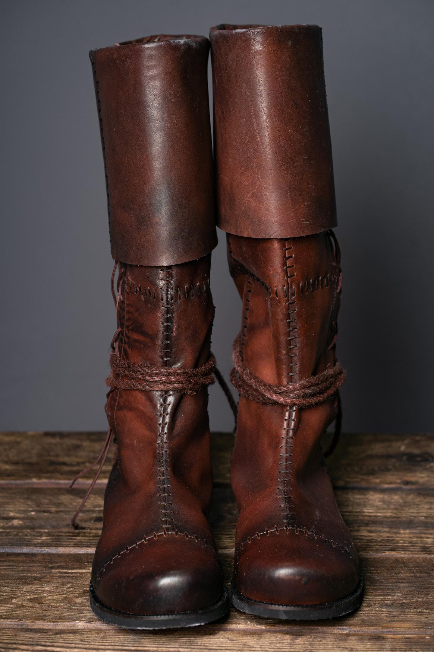Red High Leather Boots "Aragorn" - SokolArmory
