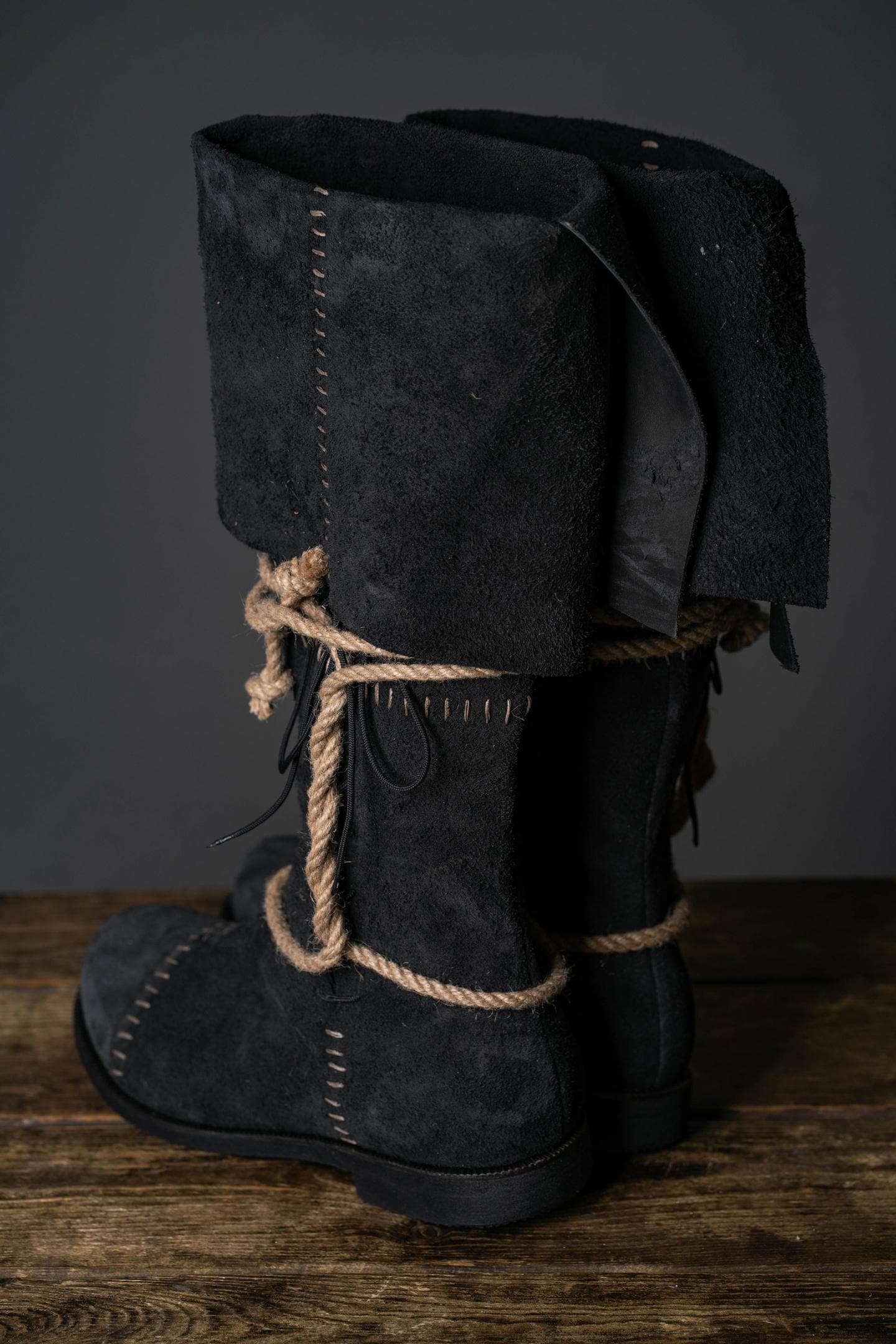 Aragorn's Black Suede Boots - SokolArmory
