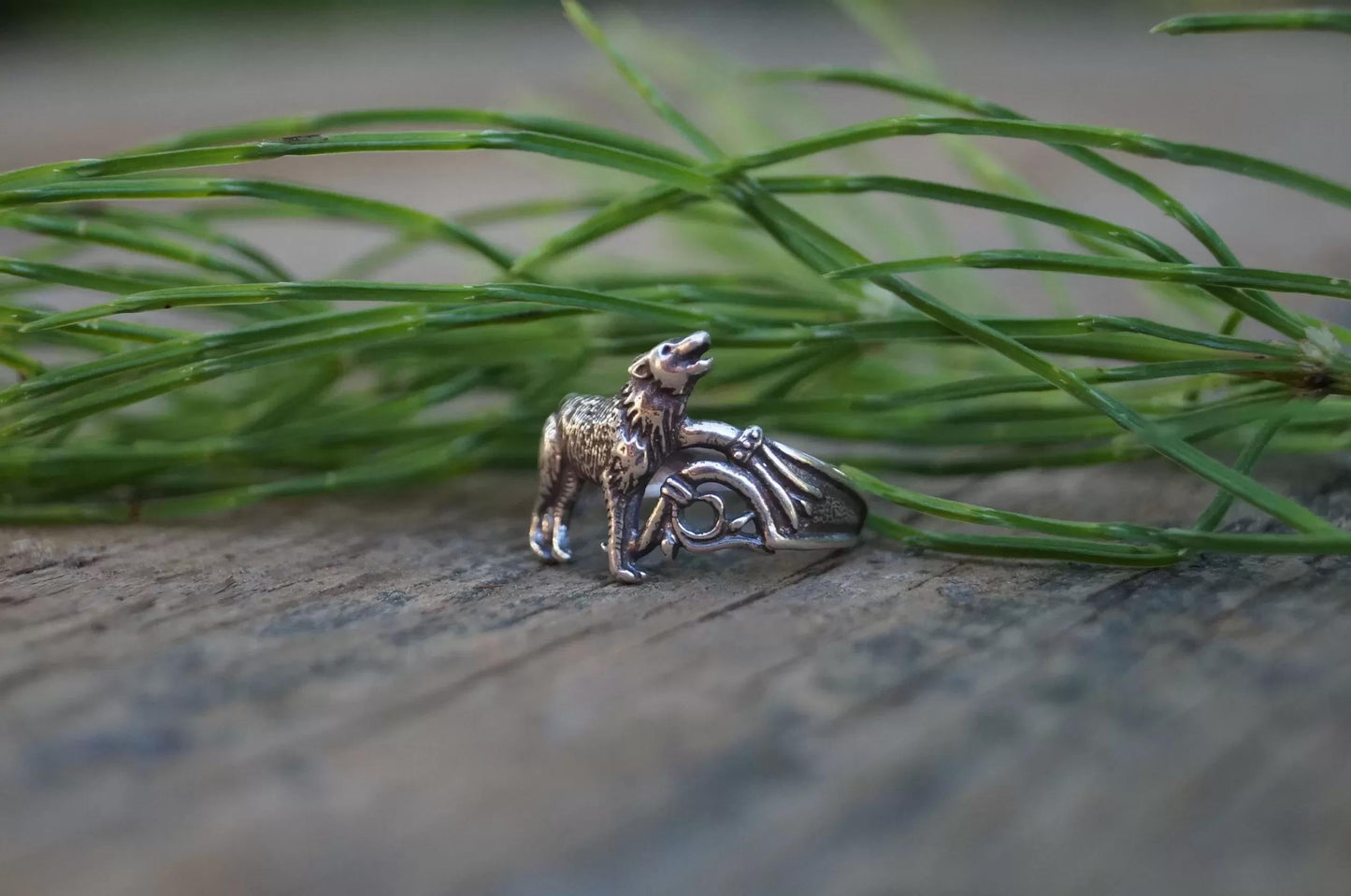 Fenrir Wolf Viking Ring - SokolArmory